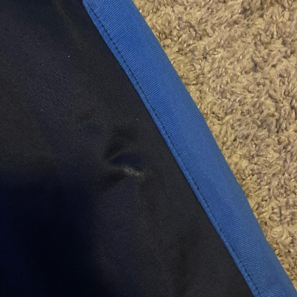 Boys ASICS fleece lined Black & Blue Athletic Pants size 8 w minor damage - Picture 3 of 7